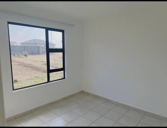 3 BEDROOM HOUSE FOR SALE IN WINDMILL PARK EXT